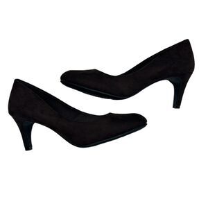 Dark Brown Dexflex Comfort Black Heels Closed Toe Heels Faux Suede Comfy Dress